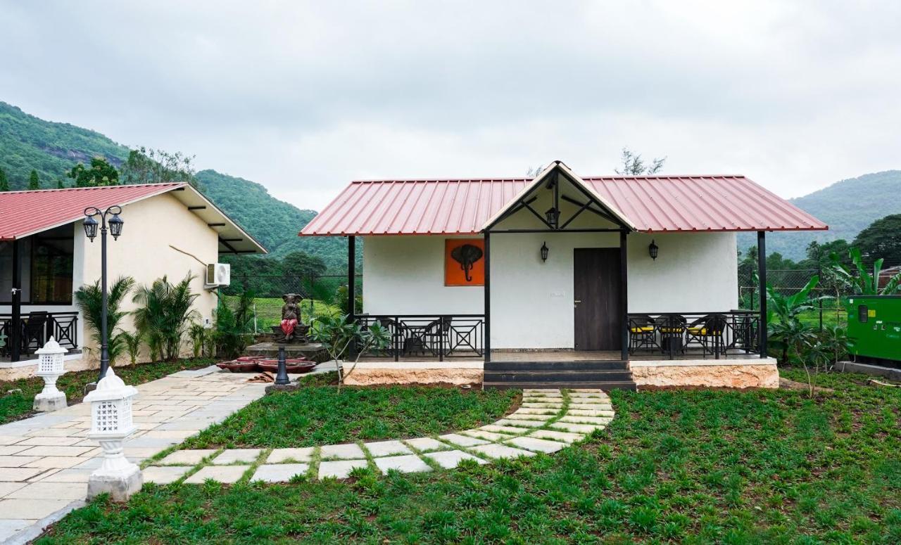 Ninad Homestays 卡尔贾特 外观 照片