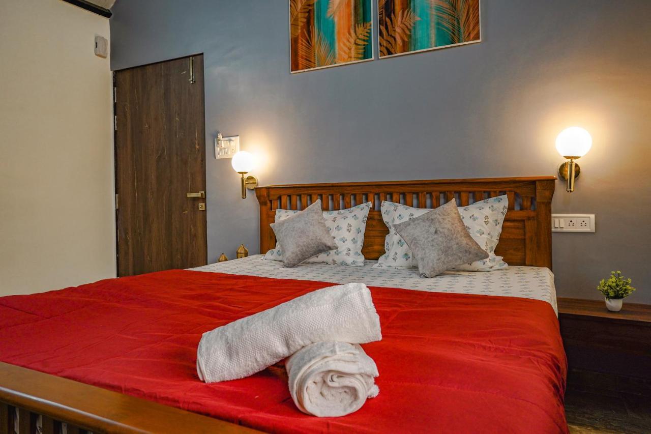 Ninad Homestays 卡尔贾特 外观 照片
