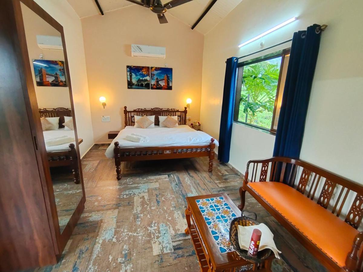 Ninad Homestays 卡尔贾特 外观 照片